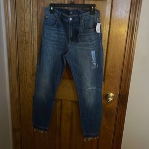 Gap True Skinny Ankle size 12/31. Medium wash